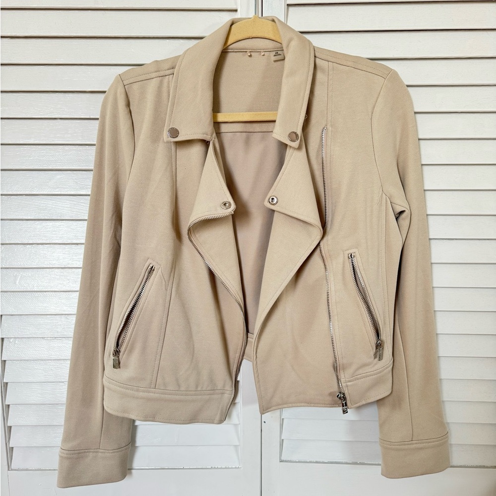 TAHARI Beige full zip up jacket